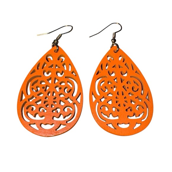 Wooden earrings with filigree design on teardrop shape orange lightweight - Picture 1 of 3